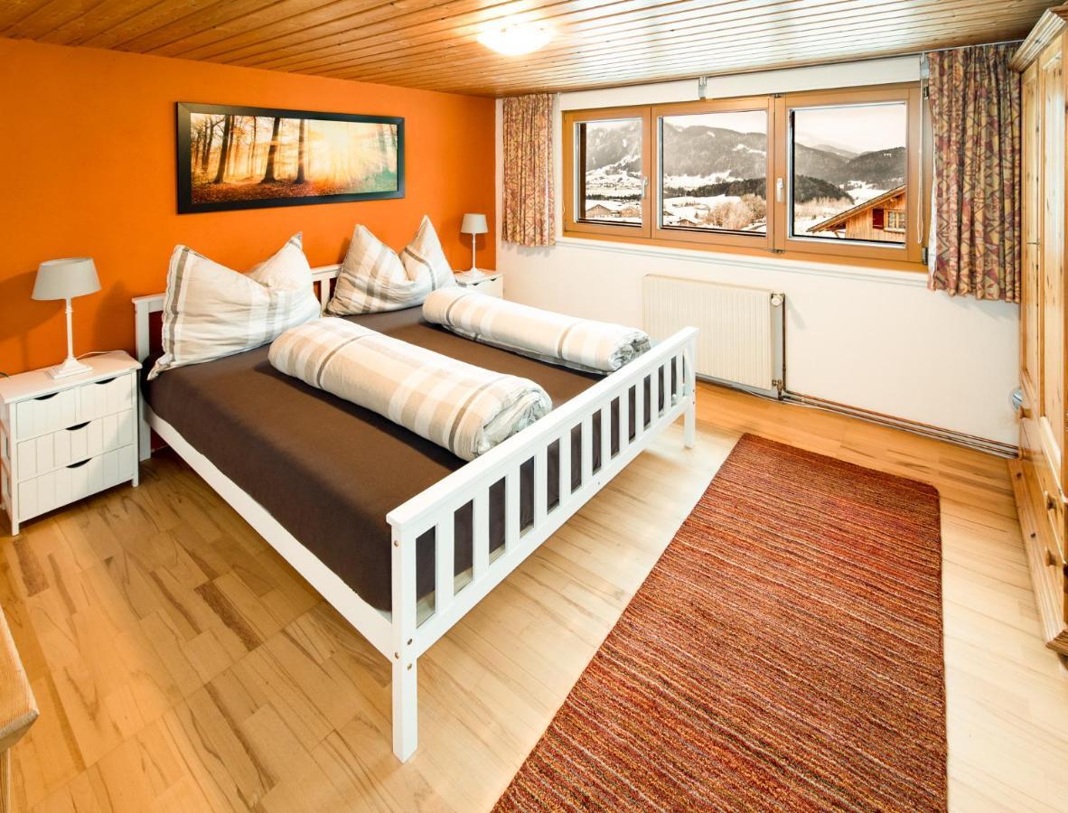 Ferienhaus Bergblick Schwarzenberg im Bregenzerwald Room photo